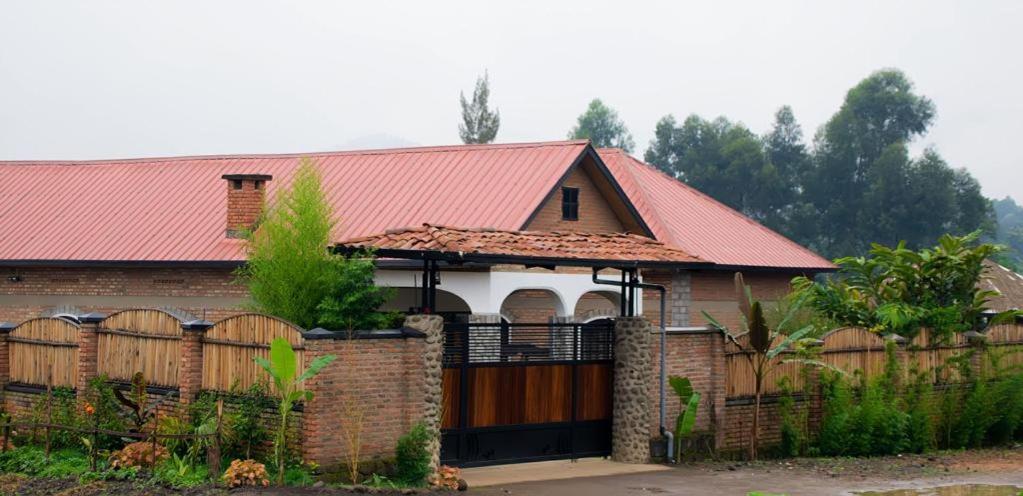 Urugano Virunga Palace Nyarugina ภายนอก รูปภาพ